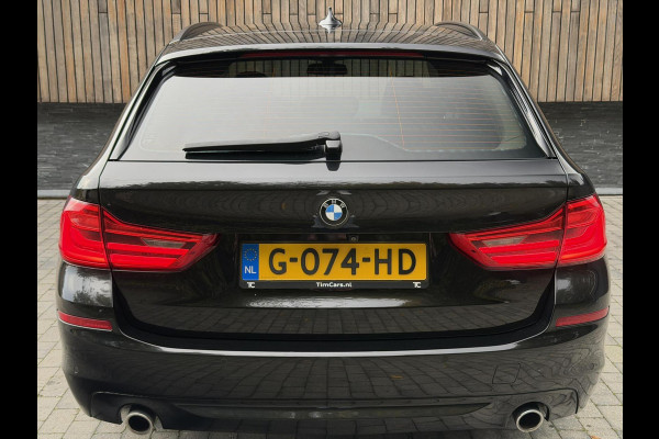 BMW 5 Serie Touring 520i High Executive Automaat | Apple CarPlay | Leren bekleding | Stoelverwarming | LED verlichting | Comfortstoelen met