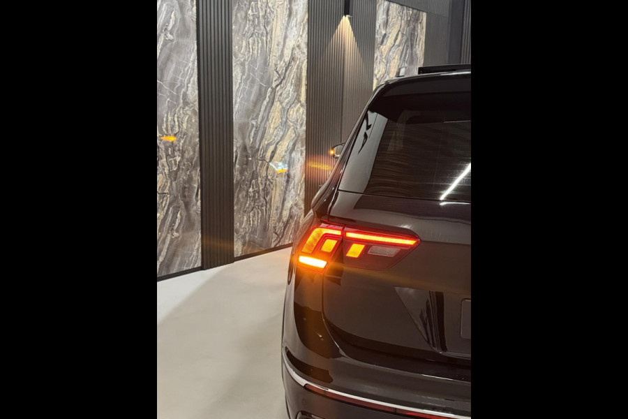 Volkswagen Tiguan 1.5 TSI 3x R-line|PANO||KEYLESS|SFEER|ACC|BOMVOL