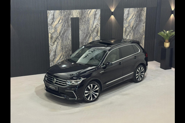 Volkswagen Tiguan 1.5 TSI 3x R-line|PANO||KEYLESS|SFEER|ACC|BOMVOL
