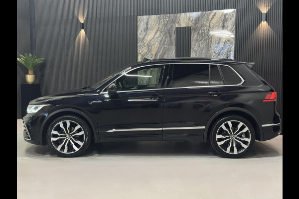 Volkswagen Tiguan 1.5 TSI 3x R-line|PANO||KEYLESS|SFEER|ACC|BOMVOL