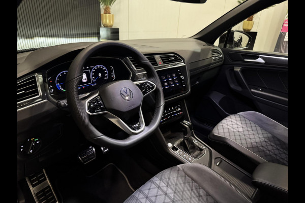 Volkswagen Tiguan 1.5 TSI 3x R-line|PANO||KEYLESS|SFEER|ACC|BOMVOL