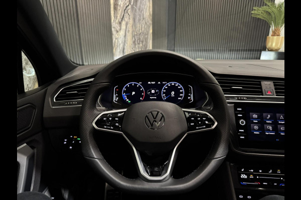 Volkswagen Tiguan 1.5 TSI 3x R-line|PANO||KEYLESS|SFEER|ACC|BOMVOL