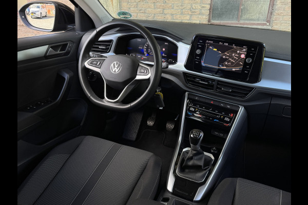 Volkswagen T-Roc TSI 115PK LIFE NAVI/PDC/CARPLAY