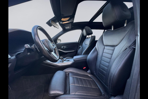 BMW 3 Serie Touring 330e M sport individual, dravitgrau, panodak,laser led, elec bedienbare trekhaak, vol opties, nl auto met nap