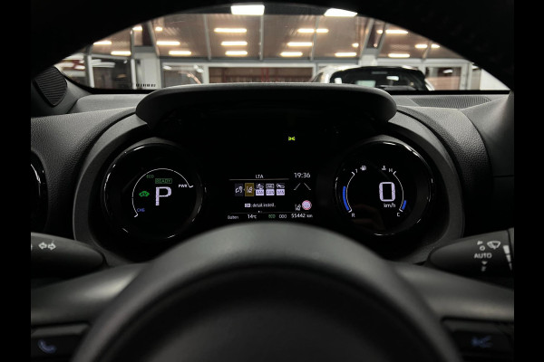 Toyota Yaris 1.5 Hybrid Dynamic | Carplay| Head-Up | Cruise|