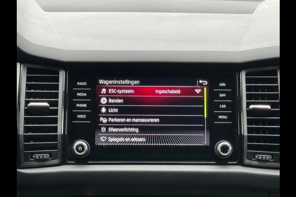 Škoda Kodiaq 1.5 TSI SPORTLINE Business 7 persoons, achteruitrijcamera,luxe uitvoering, nl auto met nap