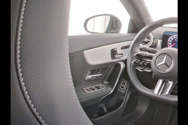 Mercedes-Benz CLA-Klasse Shooting Brake 250 e AMG Line / ACC / Memory / Head Up / Elek Stoelen / 360 Camera / Lane Assist / 19 Inc