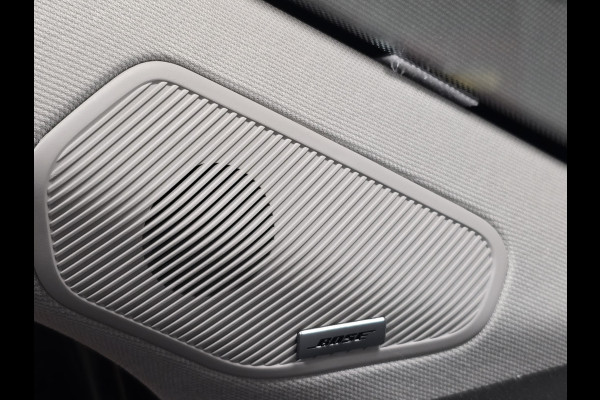 Renault Captur 1.6 E-Tech Plug-in Hybrid 160 Intens CAMERA PARKEERSENSOREN VOOR EN ACHTER STOELVERWARMING CRUISE CONTROL NAVI