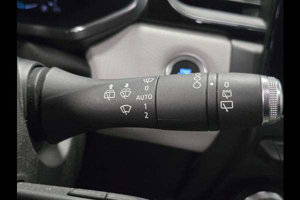 Renault Captur 1.6 E-Tech Plug-in Hybrid 160 Intens CAMERA PARKEERSENSOREN VOOR EN ACHTER STOELVERWARMING CRUISE CONTROL NAVI