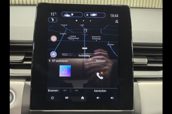 Renault Captur 1.6 E-Tech Plug-in Hybrid 160 Intens CAMERA PARKEERSENSOREN VOOR EN ACHTER STOELVERWARMING CRUISE CONTROL NAVI