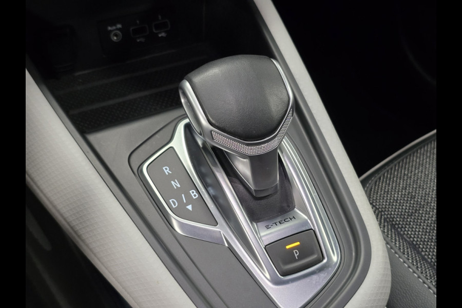 Renault Captur 1.6 E-Tech Plug-in Hybrid 160 Intens CAMERA PARKEERSENSOREN VOOR EN ACHTER STOELVERWARMING CRUISE CONTROL NAVI