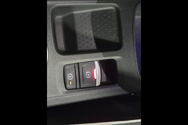 Renault Captur 1.6 E-Tech Plug-in Hybrid 160 Intens CAMERA PARKEERSENSOREN VOOR EN ACHTER STOELVERWARMING CRUISE CONTROL NAVI