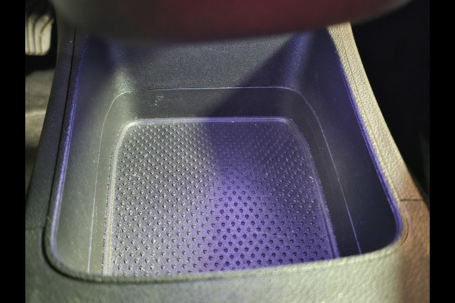 Renault Captur 1.6 E-Tech Plug-in Hybrid 160 Intens CAMERA PARKEERSENSOREN VOOR EN ACHTER STOELVERWARMING CRUISE CONTROL NAVI