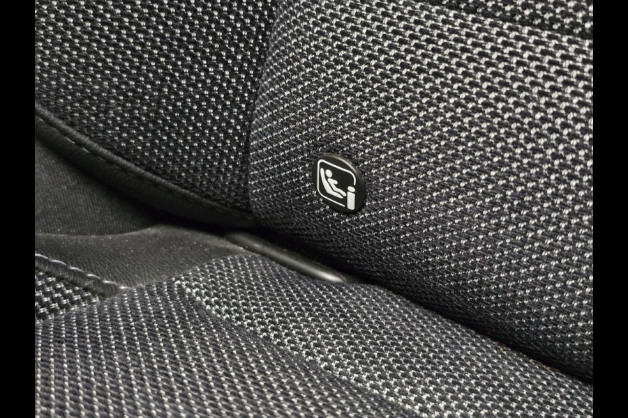 Renault Captur 1.6 E-Tech Plug-in Hybrid 160 Intens CAMERA PARKEERSENSOREN VOOR EN ACHTER STOELVERWARMING CRUISE CONTROL NAVI