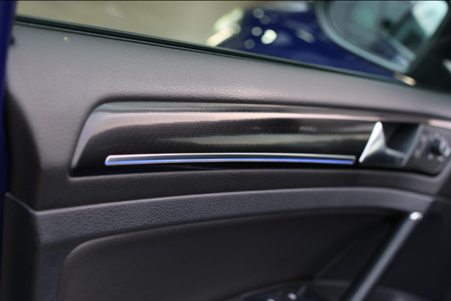 Volkswagen Golf 2.0 TSI 4Motion R *Akra*Pano*DCC*Dynaudio*Camera*