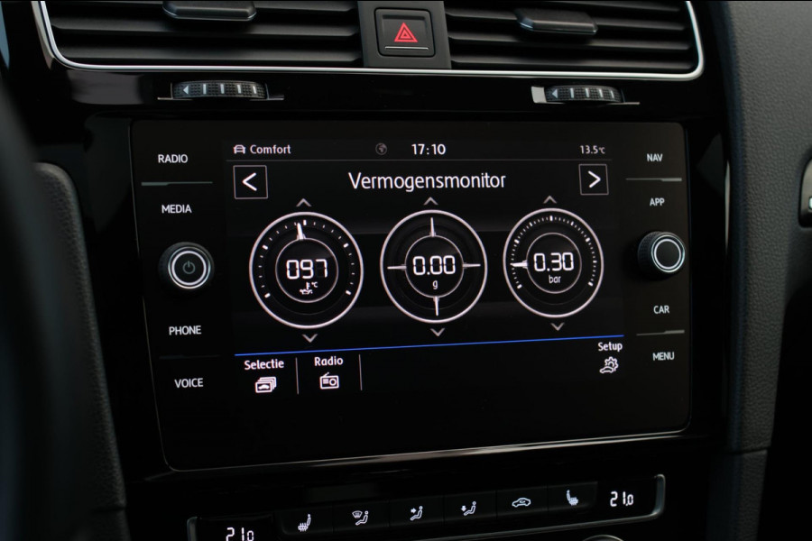 Volkswagen Golf 2.0 TSI 4Motion R *Akra*Pano*DCC*Dynaudio*Camera*