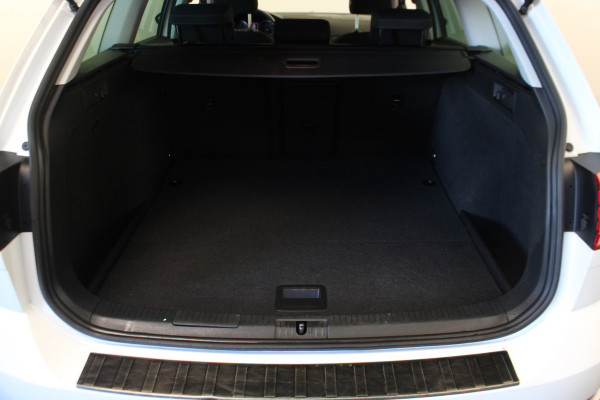 Volkswagen GOLF Variant 1.6 TDI Comfortline |Camera|Carplay|Trekhaak|