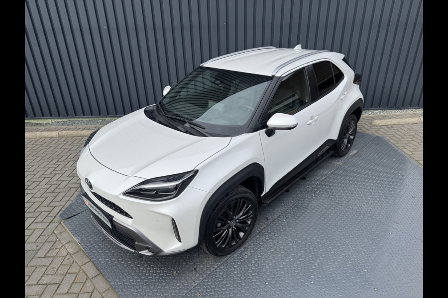 Toyota Yaris Cross 1.5 Hybrid Adventure | Treeplanken | Head-up | BSM | Rijklaar!!