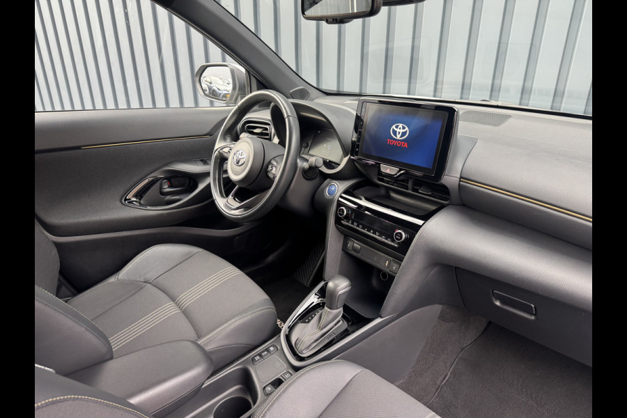 Toyota Yaris Cross 1.5 Hybrid Adventure | Treeplanken | Head-up | BSM | Rijklaar!!