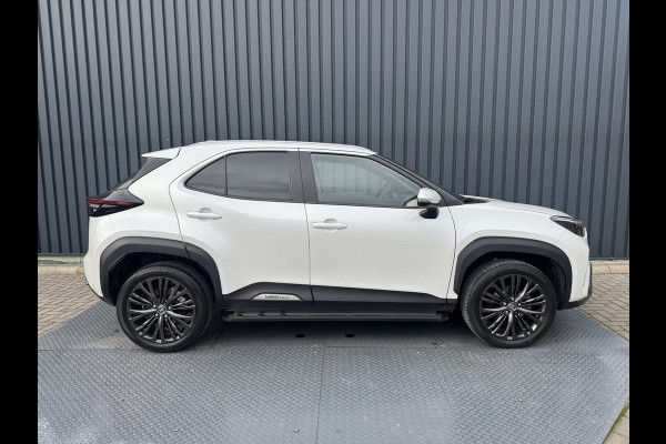 Toyota Yaris Cross 1.5 Hybrid Adventure | Treeplanken | Head-up | BSM | Rijklaar!!