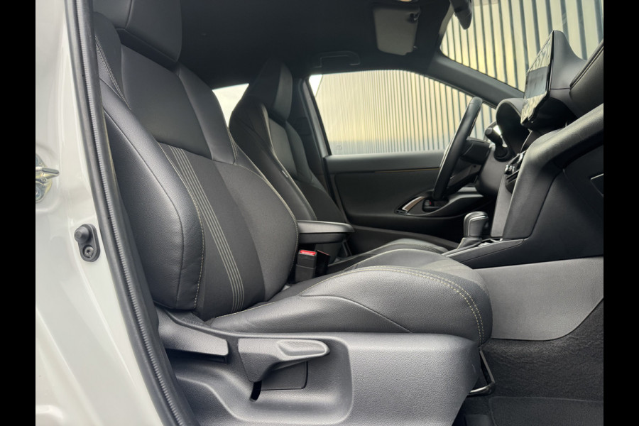 Toyota Yaris Cross 1.5 Hybrid Adventure | Treeplanken | Head-up | BSM | Rijklaar!!