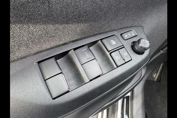 Toyota Yaris Cross 1.5 Hybrid Adventure | Treeplanken | Head-up | BSM | Rijklaar!!