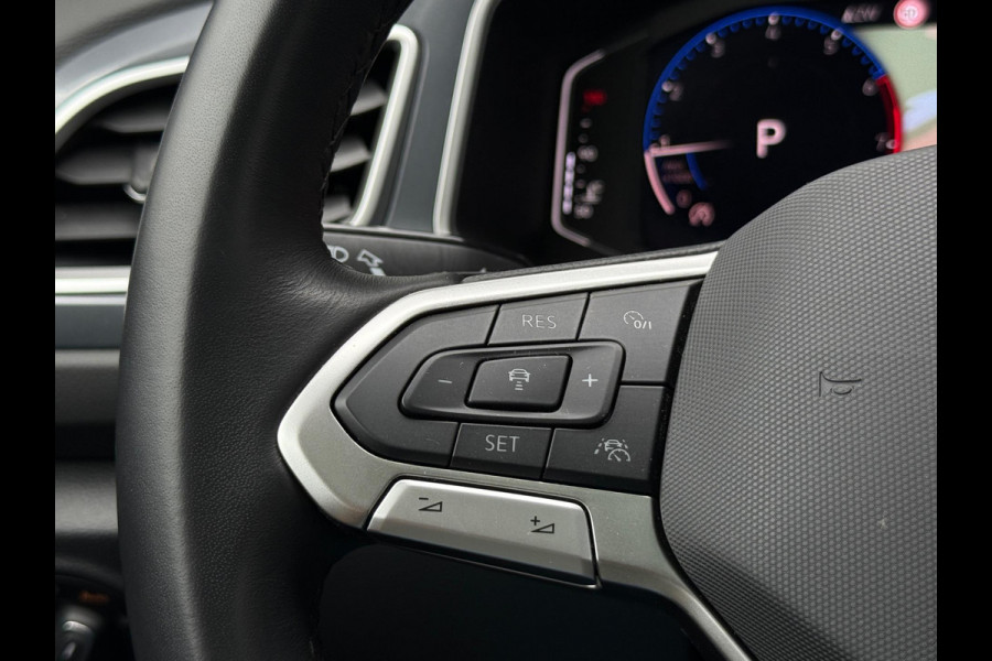 Volkswagen T-Roc 1.5 TSI Style CarPlay Panorama