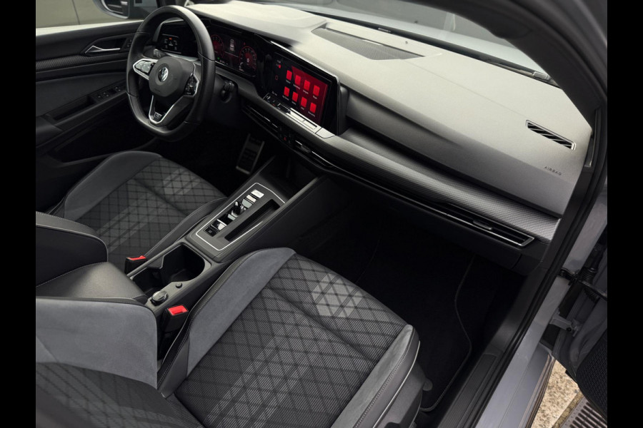 Volkswagen Golf 1.5 eTSI 3x R-Line CarPlay Camera