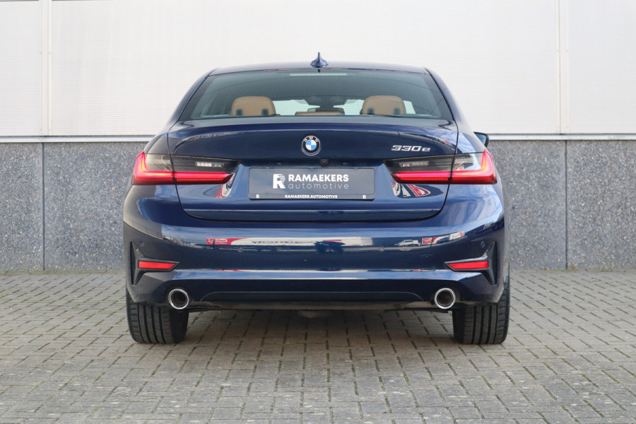 BMW 3-serie 330e High Executive Adaptieve cruise / 360 / Head-up / Harman Kardon / Dode hoek / Leder /