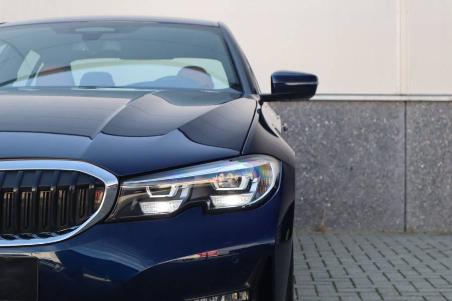 BMW 3-serie 330e High Executive Adaptieve cruise / 360 / Head-up / Harman Kardon / Dode hoek / Leder /