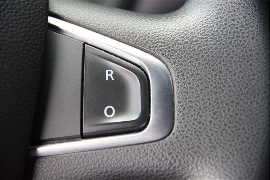 Renault Master BAKWAGEN T35 2.3 dCi 145PK, LAADKLEP, ZIJDEUR, TREKHAAK, CAMERA, NAVI, CRUISE, AIRCO, MEUBELBAK