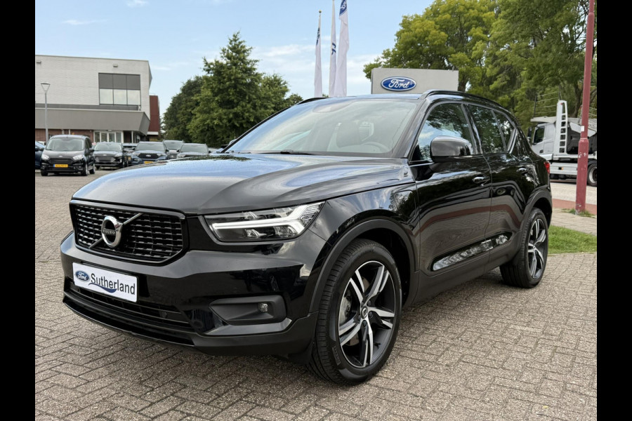 Volvo XC40 1.5 T4 Recharge R-Design | ZUID | 210pk | Parking pack| Draadloos opladen | PHEV | 1.800kg Trekgewicht