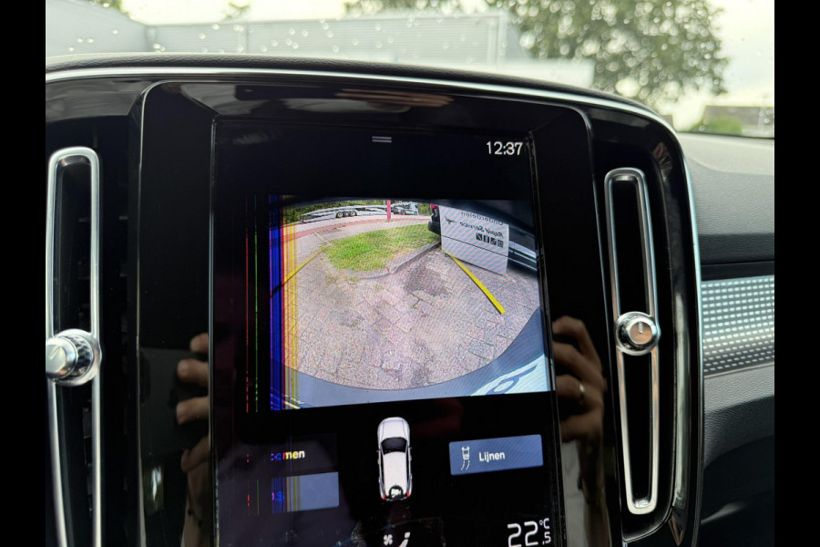 Volvo XC40 1.5 T4 Recharge R-Design | ZUID | 210pk | Parking pack| Draadloos opladen | PHEV | 1.800kg Trekgewicht