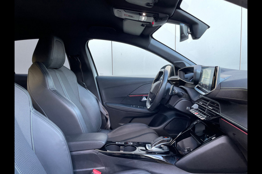 Peugeot 208 1.2 PureTech GT Pack / Camera / Navigatie