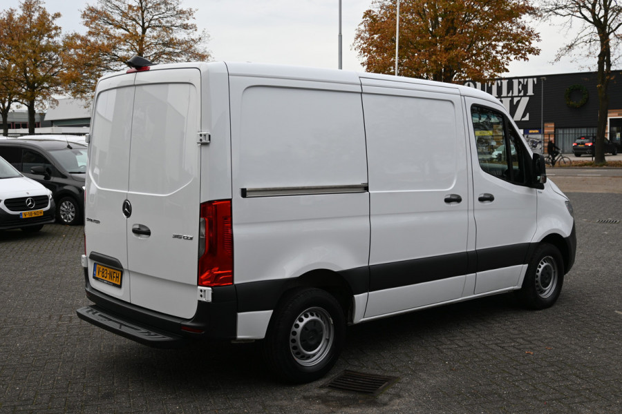 Mercedes-Benz Sprinter 315 CDI L1H1 RWD MBUX met parkeerpakket en camera, Verwarmde voorruit, Etc.