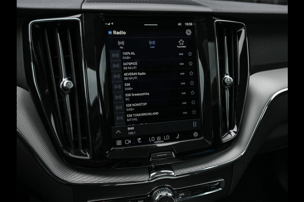 Volvo XC60 2.0 T6 PLUG-IN HYBRID AWD | LONG RANGE | KEYLESS | 360 CAMERA | STOEL- EN STUURVERWARMING | HARMAN/KARDON | ACHTERBANK VERWARMD