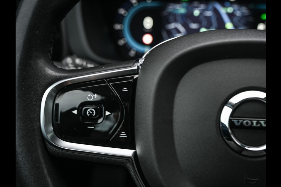 Volvo XC60 2.0 T6 PLUG-IN HYBRID AWD | LONG RANGE | KEYLESS | 360 CAMERA | STOEL- EN STUURVERWARMING | HARMAN/KARDON | ACHTERBANK VERWARMD