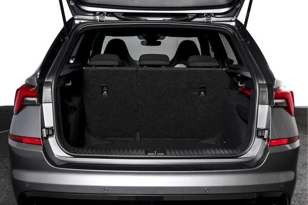 Škoda Kamiq 1.5 TSI ACT 150 PK Monte Carlo - Automaat | Pano | Elek. Trekhaak | Dig. Cockpit | Adapt. Cruise | Stoel+-stuurverw. | PDC | Camera | NAV + App. Connect | ECC | DAB | LM 18" |