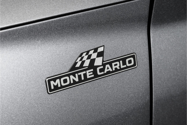 Škoda Kamiq 1.5 TSI ACT 150 PK Monte Carlo - Automaat | Pano | Elek. Trekhaak | Dig. Cockpit | Adapt. Cruise | Stoel+-stuurverw. | PDC | Camera | NAV + App. Connect | ECC | DAB | LM 18" |