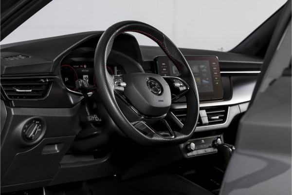 Škoda Kamiq 1.5 TSI ACT 150 PK Monte Carlo - Automaat | Pano | Elek. Trekhaak | Dig. Cockpit | Adapt. Cruise | Stoel+-stuurverw. | PDC | Camera | NAV + App. Connect | ECC | DAB | LM 18" |