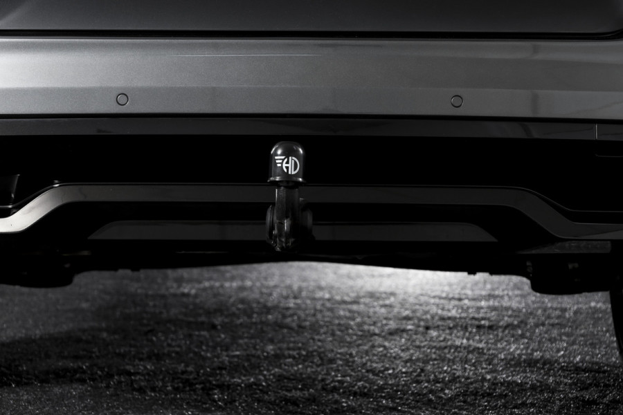 Škoda Kamiq 1.5 TSI ACT 150 PK Monte Carlo - Automaat | Pano | Elek. Trekhaak | Dig. Cockpit | Adapt. Cruise | Stoel+-stuurverw. | PDC | Camera | NAV + App. Connect | ECC | DAB | LM 18" |