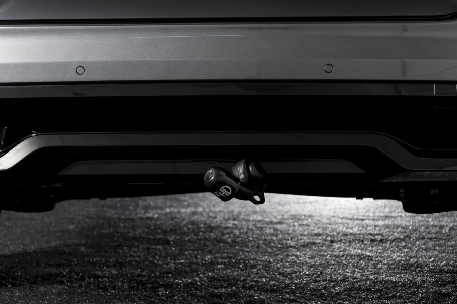 Škoda Kamiq 1.5 TSI ACT 150 PK Monte Carlo - Automaat | Pano | Elek. Trekhaak | Dig. Cockpit | Adapt. Cruise | Stoel+-stuurverw. | PDC | Camera | NAV + App. Connect | ECC | DAB | LM 18" |