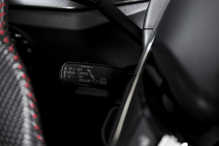 Škoda Kamiq 1.5 TSI ACT 150 PK Monte Carlo - Automaat | Pano | Elek. Trekhaak | Dig. Cockpit | Adapt. Cruise | Stoel+-stuurverw. | PDC | Camera | NAV + App. Connect | ECC | DAB | LM 18" |