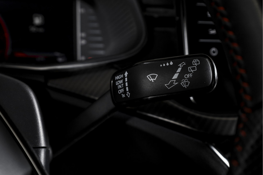 Škoda Kamiq 1.5 TSI ACT 150 PK Monte Carlo - Automaat | Pano | Elek. Trekhaak | Dig. Cockpit | Adapt. Cruise | Stoel+-stuurverw. | PDC | Camera | NAV + App. Connect | ECC | DAB | LM 18" |