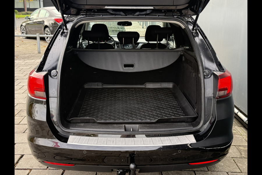 Opel Astra Sports Tourer BWJ 2019 | 1.6 CDTI 111PK Business+ | TREKHAAK | NAVI | AIRCO | PDC | CRUISE | CARPLAY |