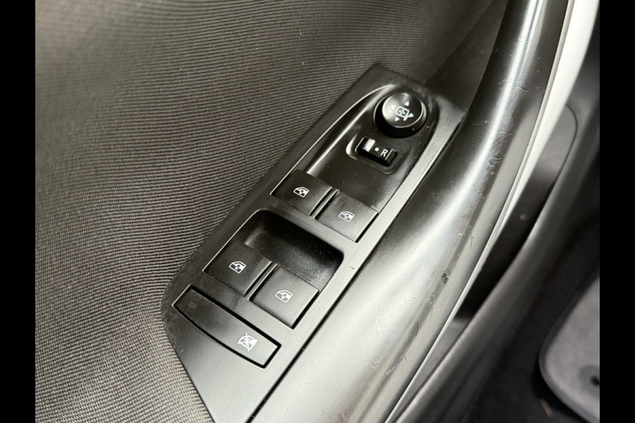 Opel Astra Sports Tourer BWJ 2019 | 1.6 CDTI 111PK Business+ | TREKHAAK | NAVI | AIRCO | PDC | CRUISE | CARPLAY |