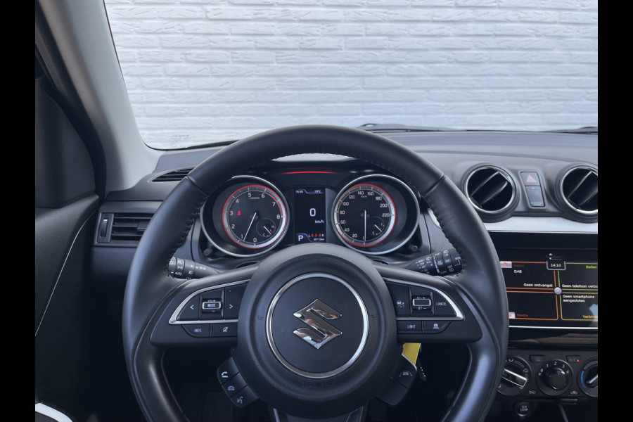 Suzuki Swift 1.2 Select Smart Hybrid | CarPlay | ACC | Camera | DAB+ | LED
