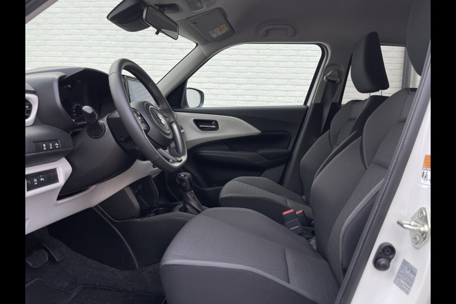 Suzuki Swift 1.2 Select Smart Hybrid | Navi | Camera | ACC | LED | Keyless | CarPlay