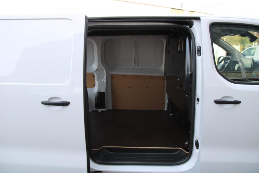 Peugeot Expert 2.0 BlueHDi 145PK L2 / Camera / Laadvloer / App connect / Nieuw staat