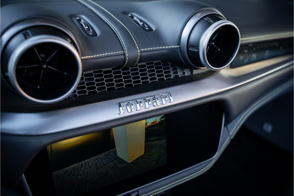 Ferrari Portofino 3.9 V8 HELE - Nero Daytona | Passenger Display | Carbon | JBL | Memory